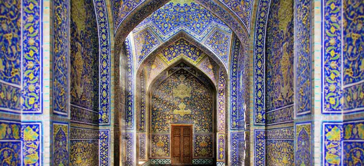 نور، عنصر ارزش بخش به معماری ایرانی